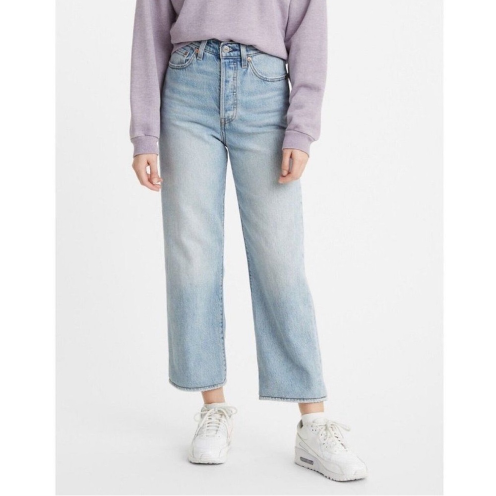 Levi’s Ribcage Straight Ankle High Rise Jeans